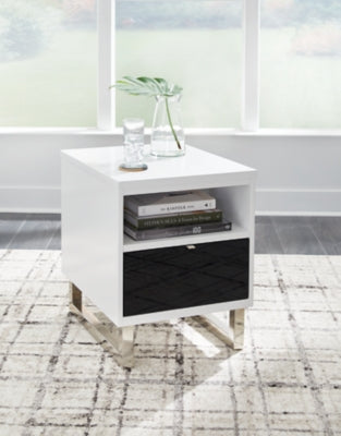 Gardoni Chairside End Table Fashion